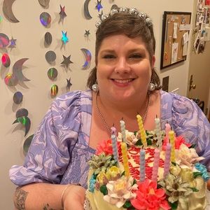 Meet your Posher, Charlotte